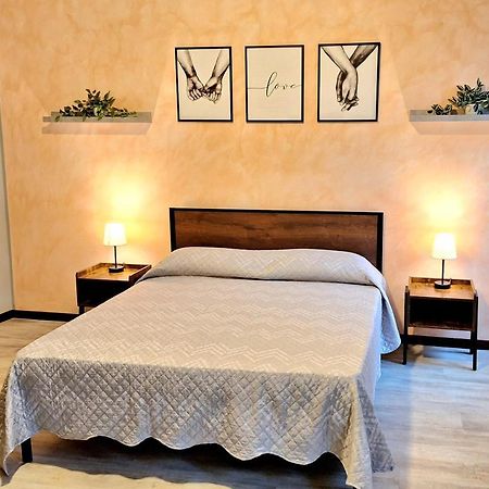 Civic153 - Al Glicine Apartments Verona Bagian luar foto