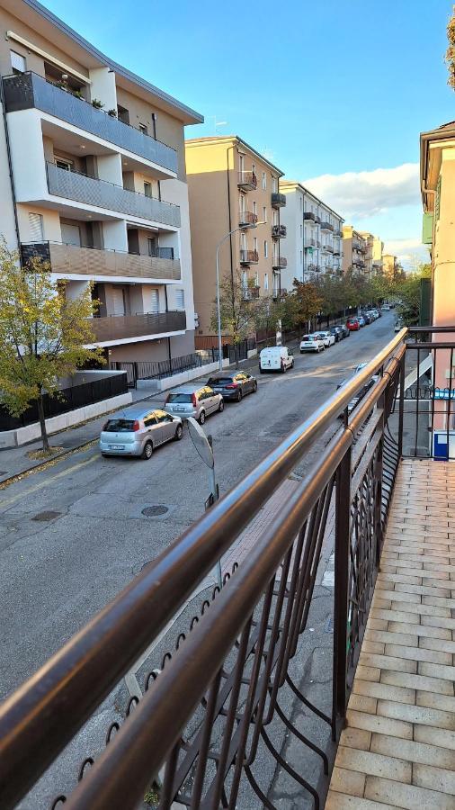Civic153 - Al Glicine Apartments Verona Bagian luar foto