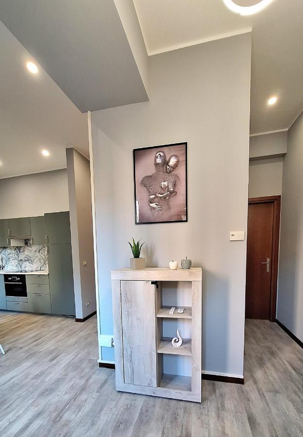 Civic153 - Al Glicine Apartments Verona Bagian luar foto